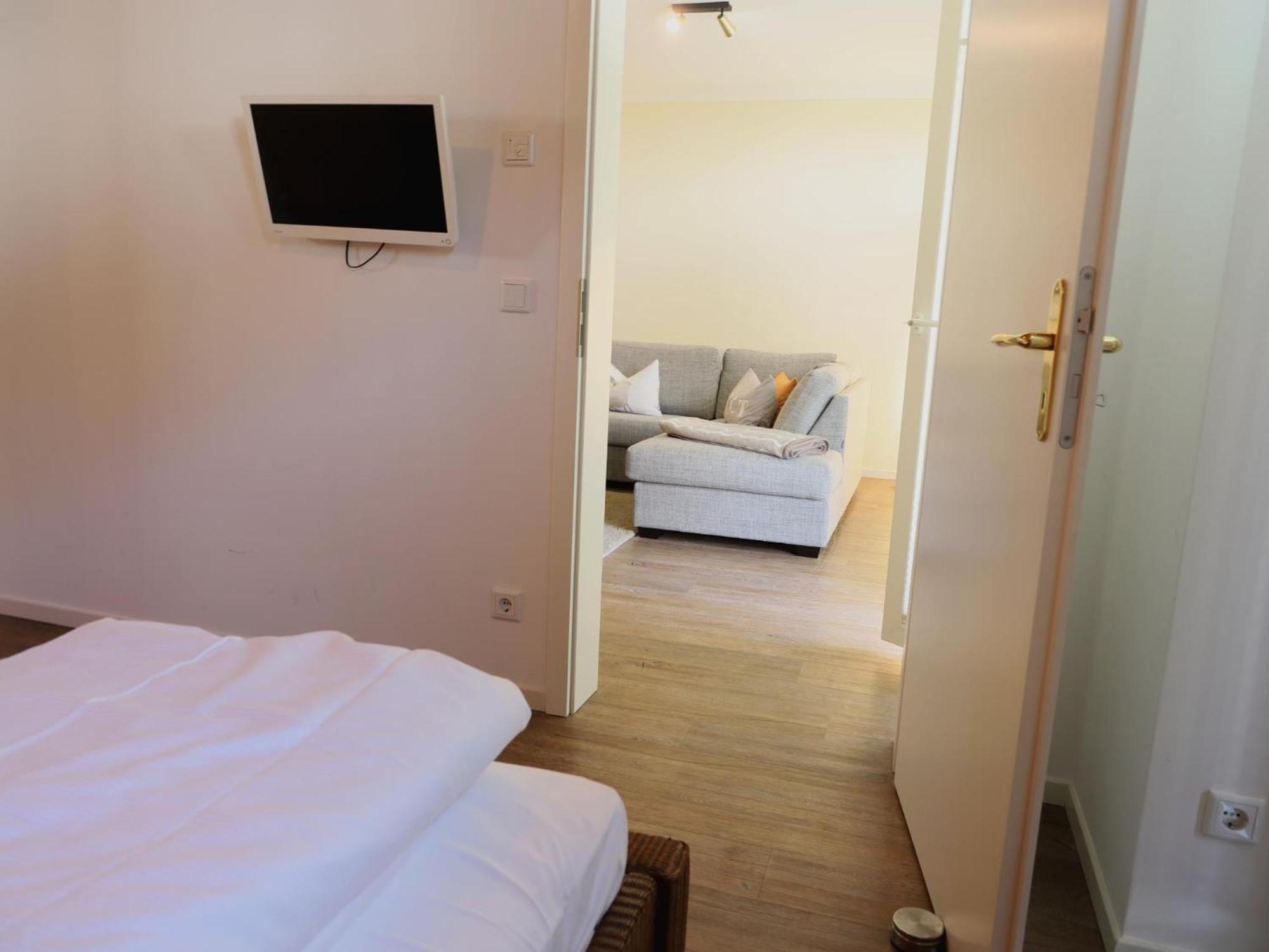 Bomhoffstr. 15, Whg. 4 *